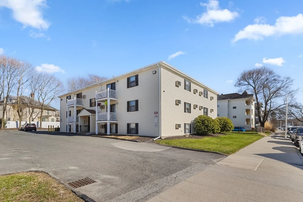 Unit for sale at 15 Houghton Street, Worcester, MA 01604
