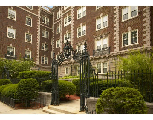Unit for sale at 7 Arlington Street, Cambridge, MA 02140