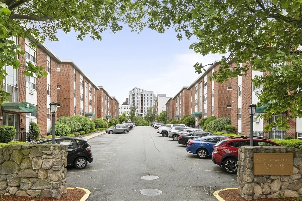 Unit for sale at 12 Commonwealth Ct, Boston, MA 02135