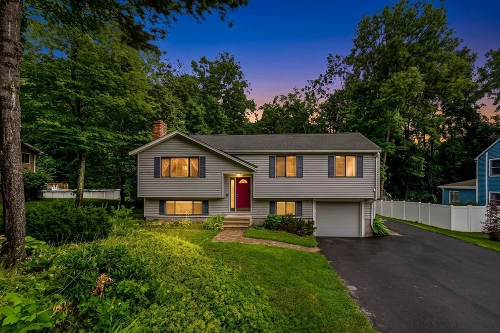 Unit for sale at 69 Lake St, Shrewsbury, MA 01545