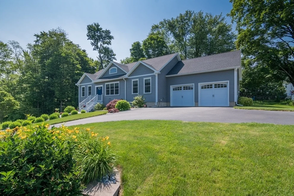 Unit for sale at 3 Ethan Cir, South Hadley, MA 01075