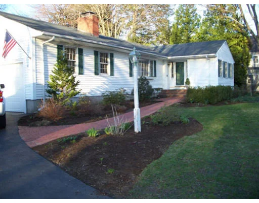 Unit for sale at 24 West Bradstreet Rd, North Andover, MA 01845
