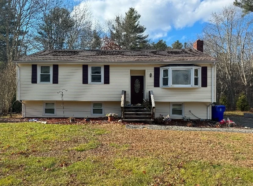 Unit for sale at 570 Crane Ave S, Taunton, MA 02780