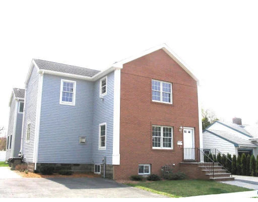Unit for sale at 38 Pickering Street, Winchester, MA 01890
