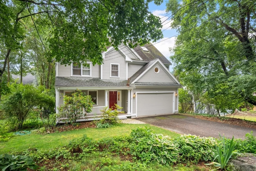 Unit for sale at 51 Vine St, Lexington, MA 02420