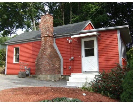 Unit for sale at 12 Mockingbird Hill, Amesbury, MA 01913