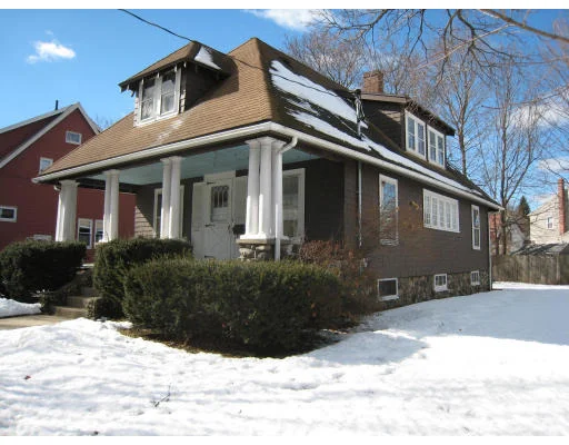 Unit for sale at 303 Albion St, Wakefield, MA 01880