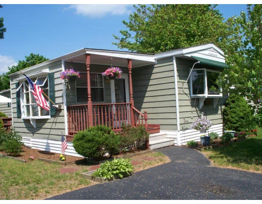 Unit for sale at 71 Carolyn Ave, Seabrook, NH 03874