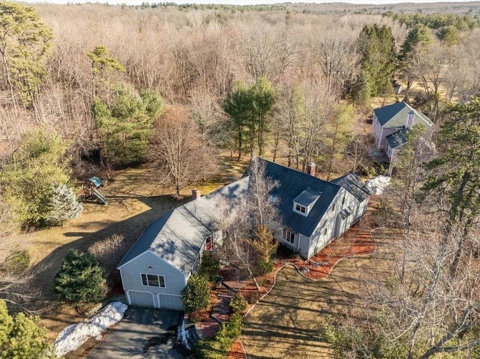 Unit for sale at 198 River Rd, Andover, MA 01810