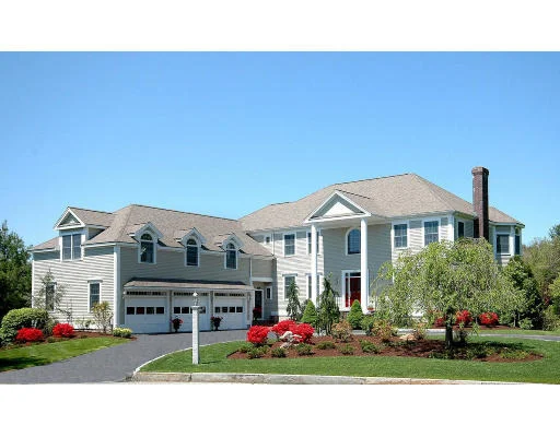 Unit for sale at 40 Macmillan Dr, Concord, MA 01742