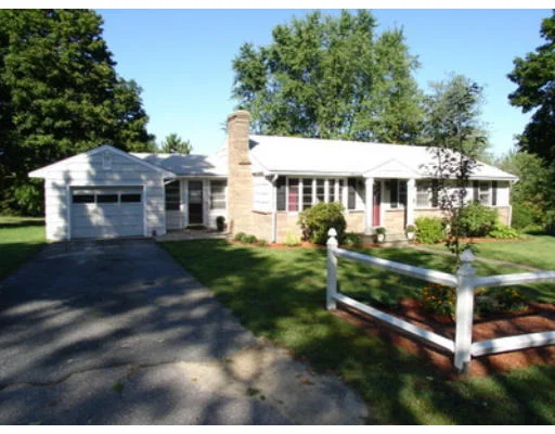 Unit for sale at 2 Hayden Lane, Shrewsbury, MA 01545