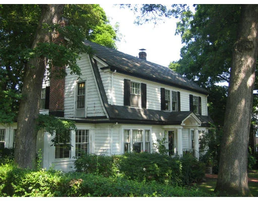 Unit for sale at 191 Common St, Belmont, MA 02478