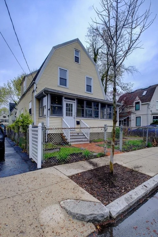 Unit for sale at 27 Seattle, Boston, MA 02134