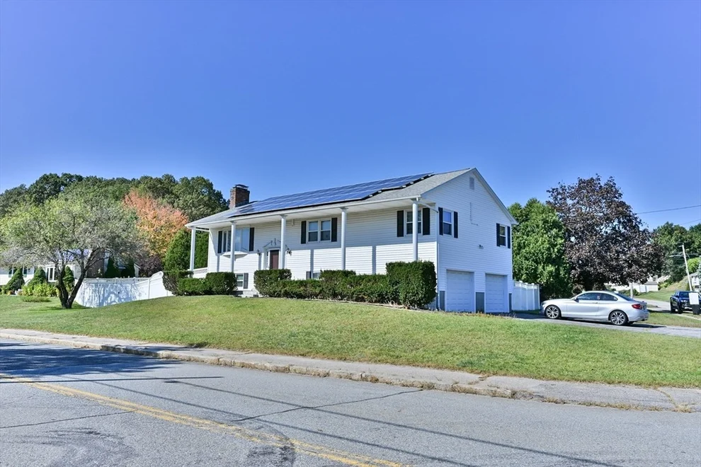 Unit for sale at 88 Vine St., Auburn, MA 01501