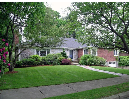 Unit for sale at 52 Sherbrooke, Newton, MA 02458