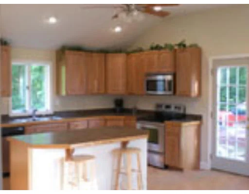 Unit for sale at 13 Hall, Londonderry, NH 03053