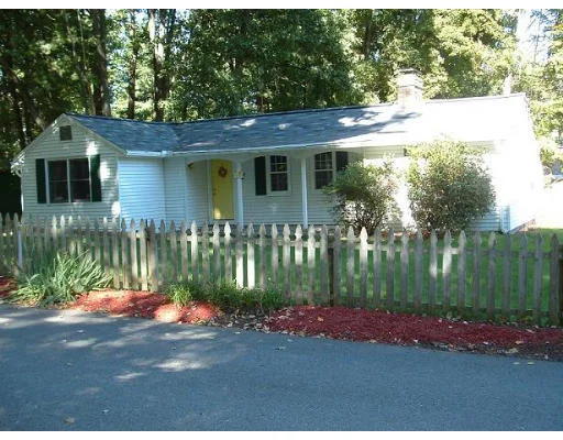 Unit for sale at 27 Rockridge Road, Framingham, MA 01702