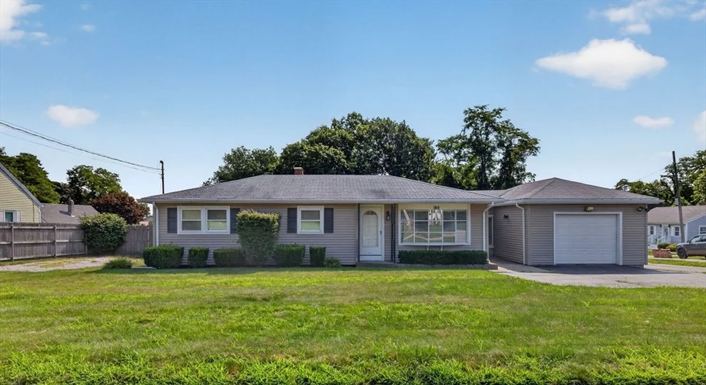 Unit for sale at 165 Swansom Rd, Swansea, MA 02777