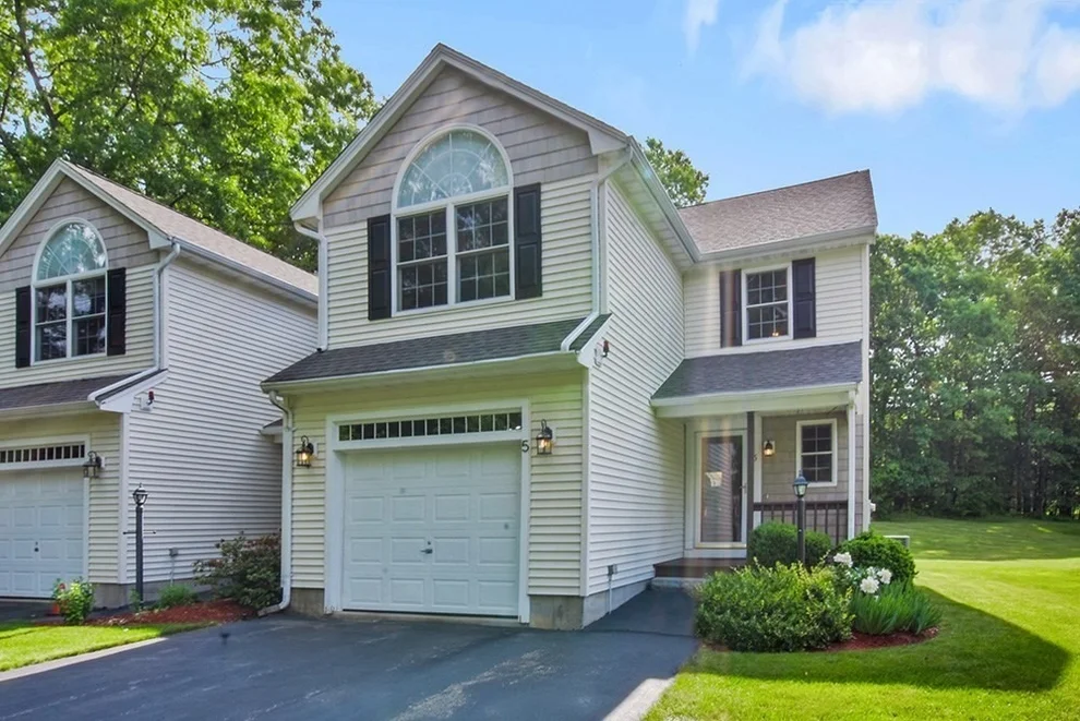Unit for sale at 53 Lancaster Rd, Clinton, MA 01510