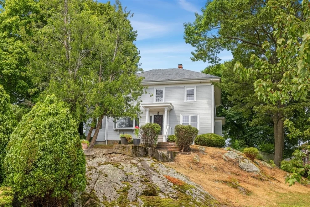 Unit for sale at 160 Loring Ave, Salem, MA 01970