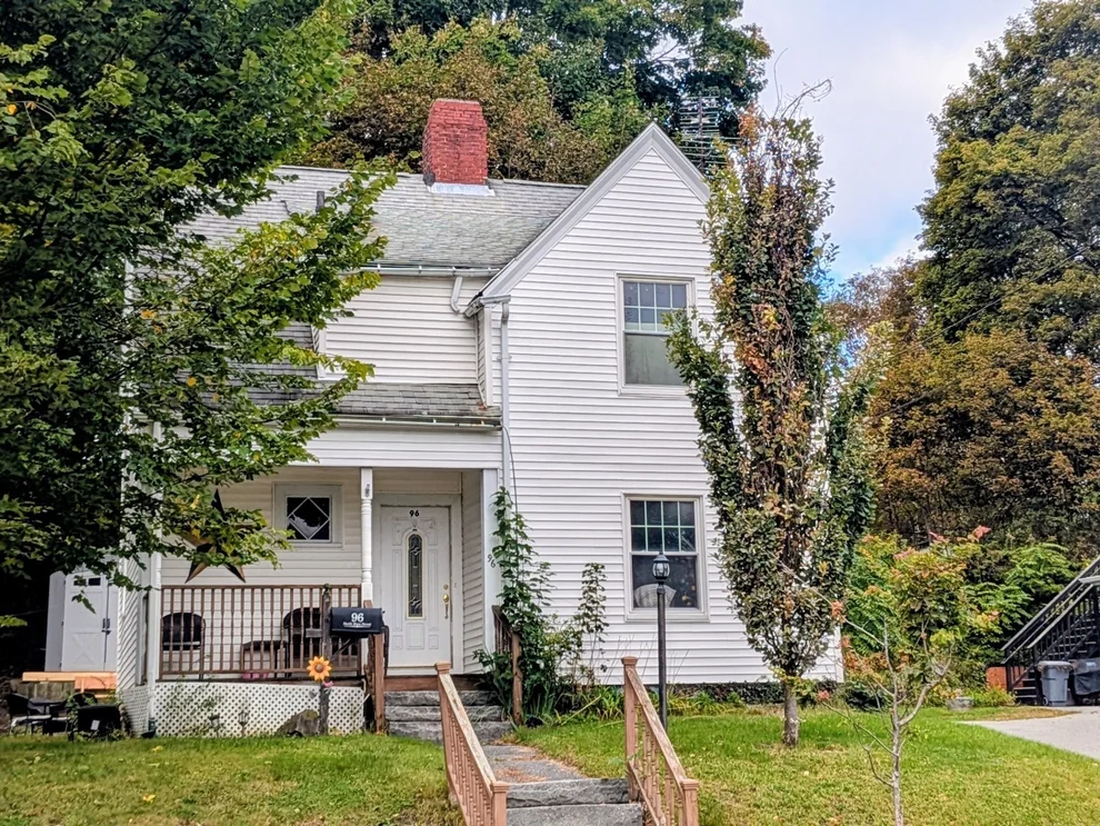 Unit for sale at 96 N Main St, Leominster, MA 01453