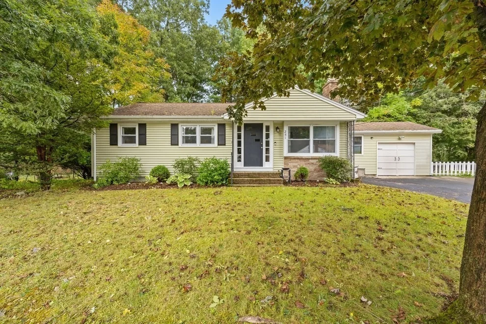 Unit for sale at 251 Pearl Street Ext., Attleboro, MA 02703