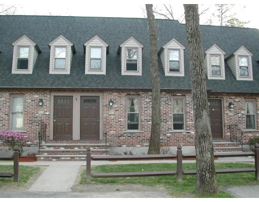 Unit for sale at 176 Wellman Ave, Chelmsford, MA 01863