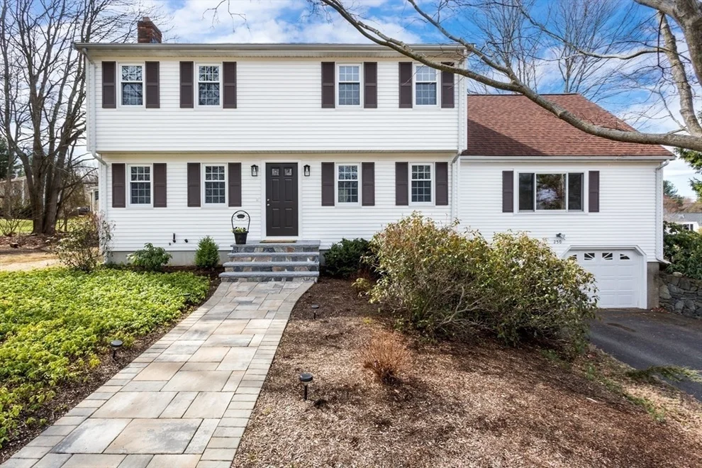 Unit for sale at 250 Irondequoit Road, Franklin, MA 02038