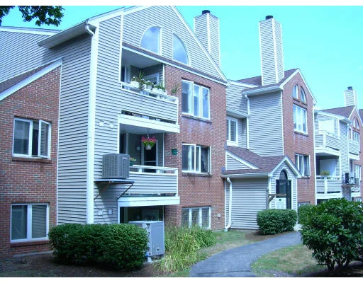 Unit for sale at 10 Chapman St, Weymouth, MA 02189