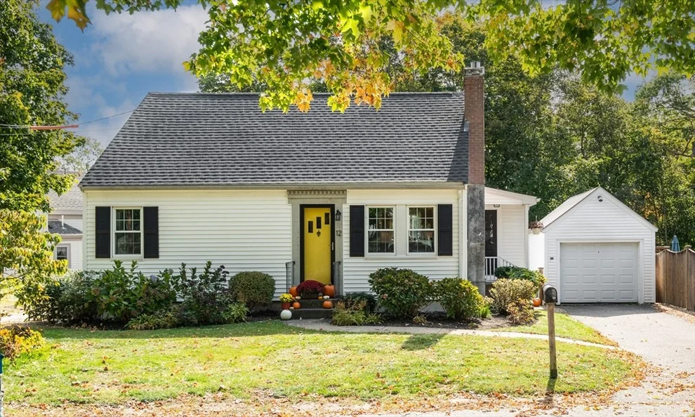 Unit for sale at 12 Maple Street, Essex, MA 01929
