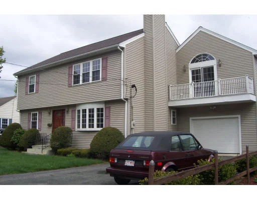 Unit for sale at 64 Moffatt Rd, Salem, MA 01970