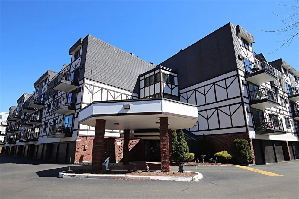 Unit for sale at 9 Broadway, Saugus, MA 01906