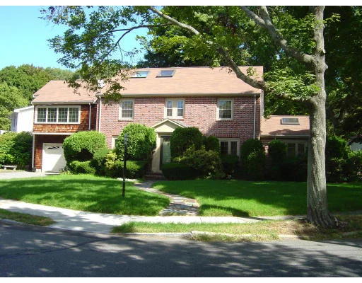 Unit for sale at 14 Great Meadow Rd, Newton, MA 02459