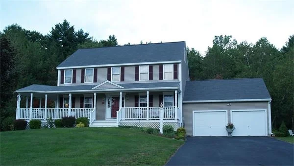 Unit for sale at 31 Deerfield Dr, Pepperell, MA 01463