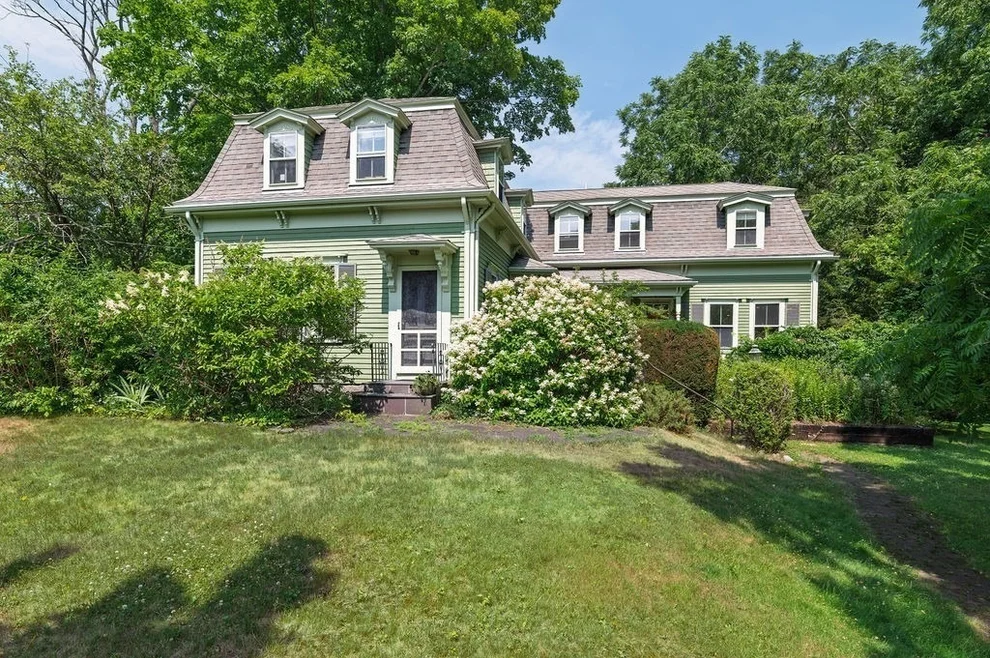 Unit for sale at 30 Mordecai Lincoln Rd, Scituate, MA 02066