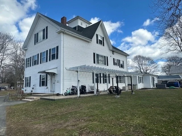 Unit for sale at 218 Main St, Acushnet, MA 02743
