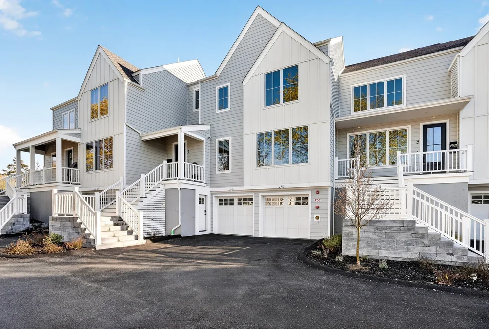 Unit for sale at 17 Jewett Place, Newton, MA 02458
