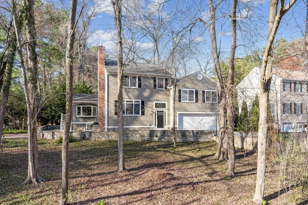Unit for sale at 16 Nugent Lane, Reading, MA 01867