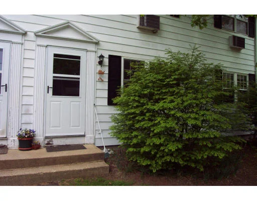 Unit for sale at 1302 Federal Street, Belchertown, MA 01007