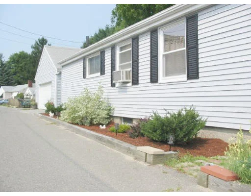 Unit for sale at 3-A Southwick Rd, Peabody, MA 01960