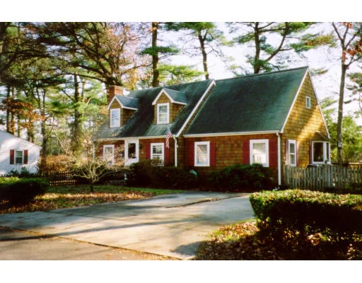 Unit for sale at 136 Indian Trail, Pembroke, MA 02359