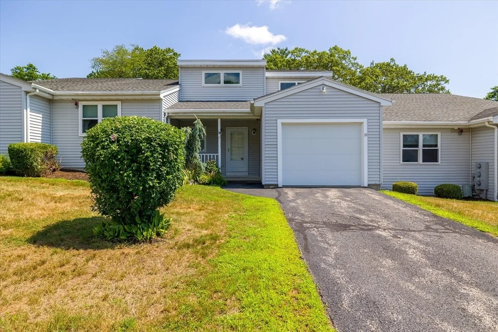 Unit for sale at 10 Patricia Dr, Oxford, MA 01537