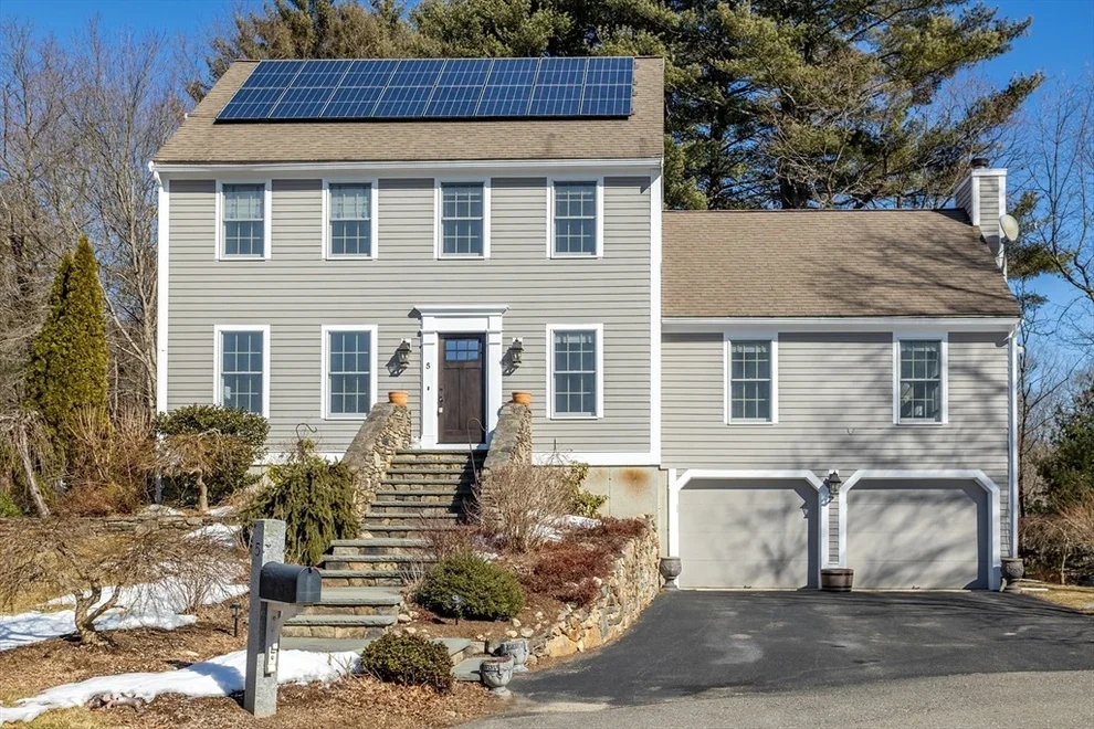 Unit for sale at 5 Kristen Lane, Maynard, MA 01754