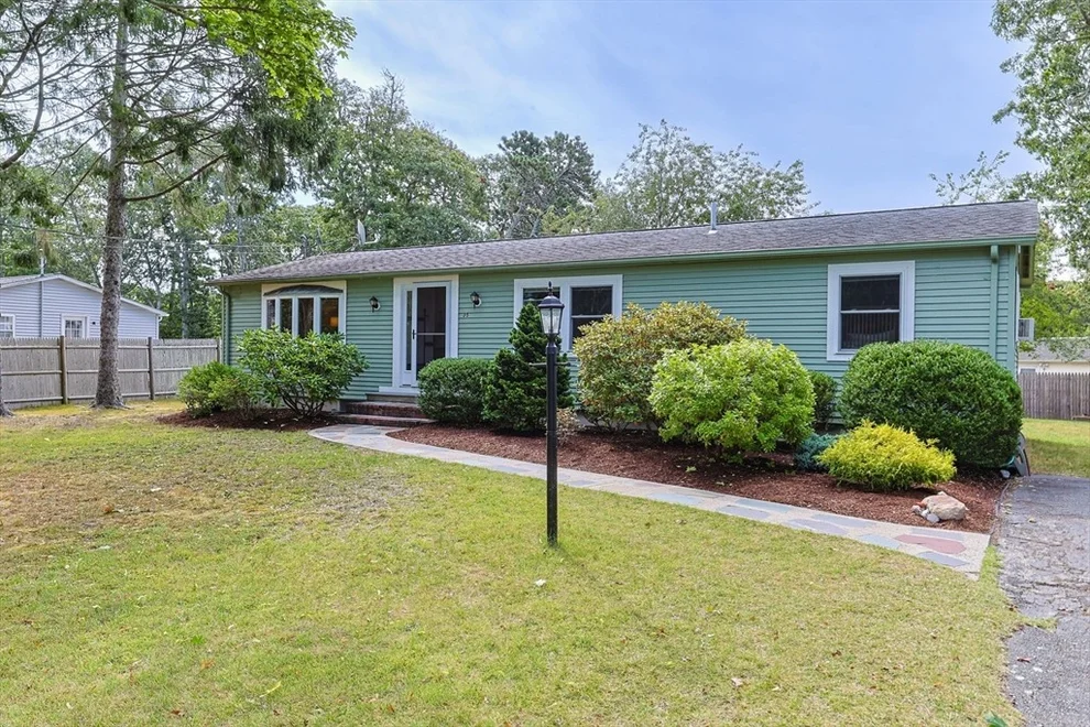 Unit for sale at 35 Driftwood Cir, Harwich, MA 02645
