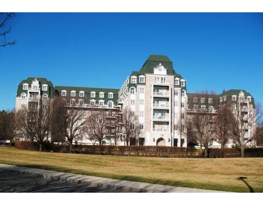 Unit for sale at 100 Marina Dr, Quincy, MA 02171