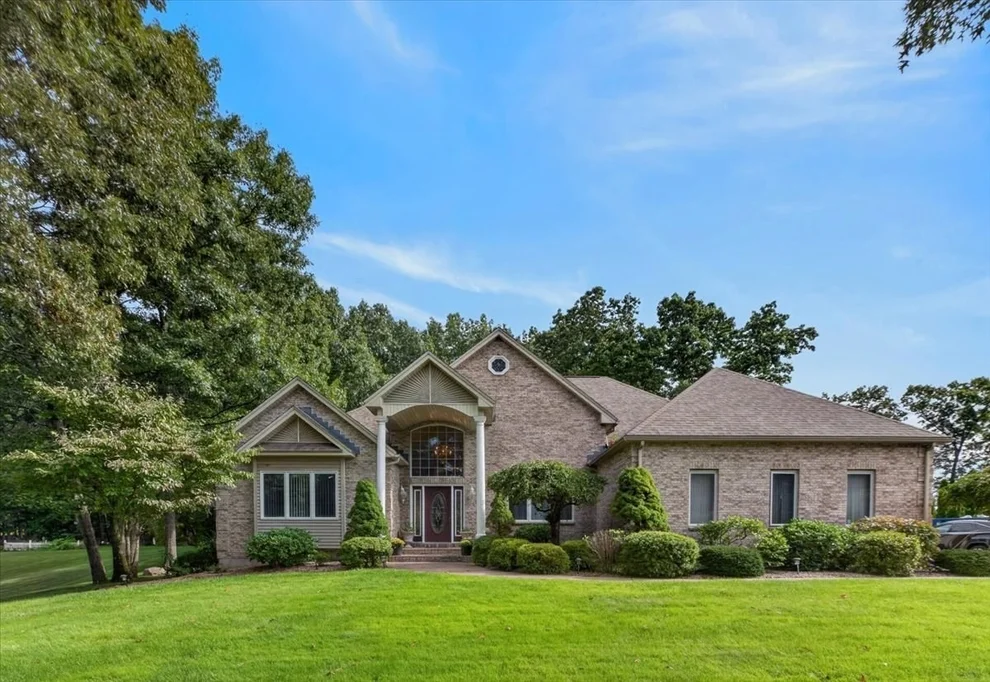 Unit for sale at 31 Hillcrest Cir, Westfield, MA 01085