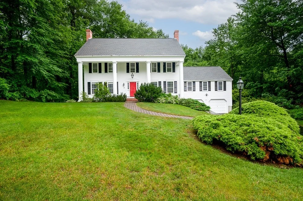 Unit for sale at 17 Olde Coach Road, Westborough, MA 01581