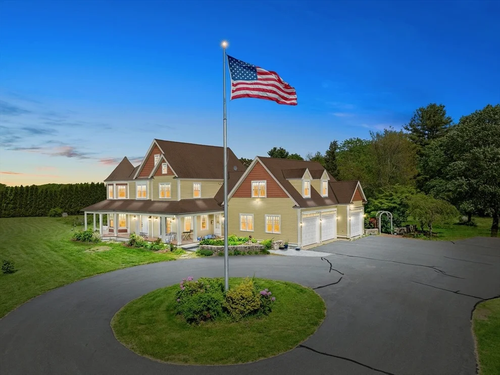 Unit for sale at 545 Hazel St, Uxbridge, MA 01569