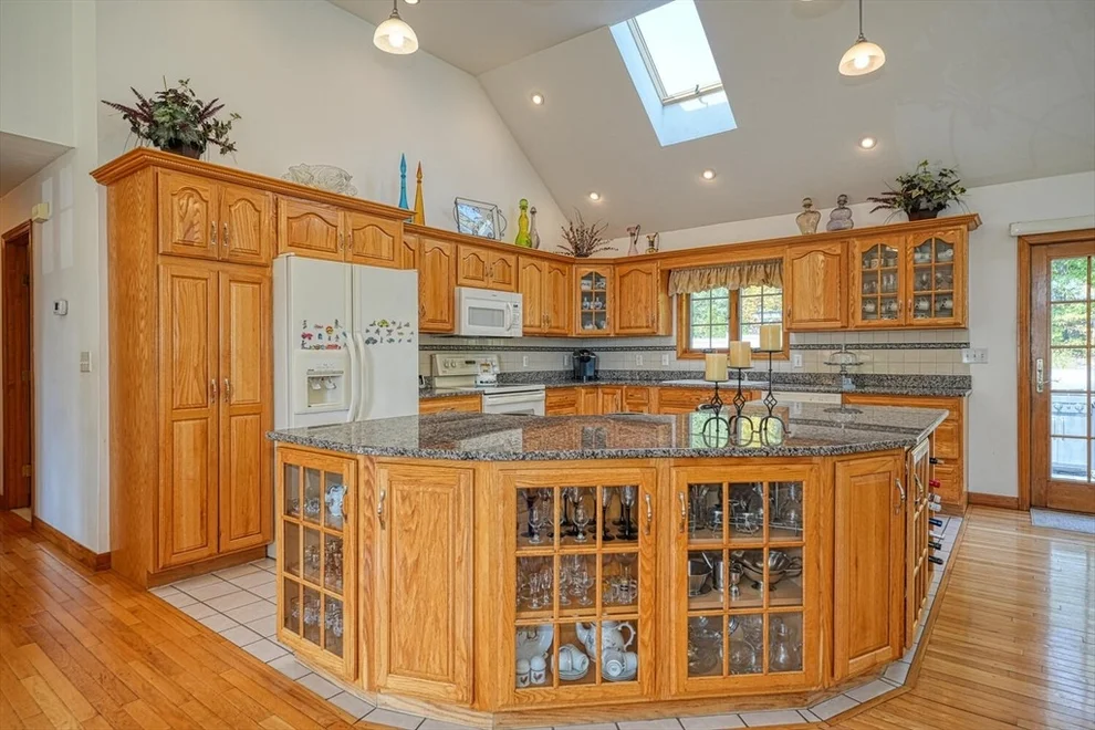 Unit for sale at 315 Central St, Hudson, MA 01749