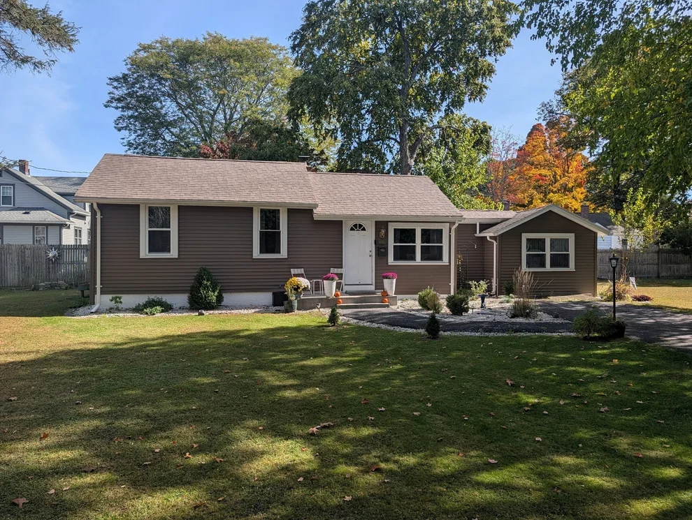 Unit for sale at 195 Ambrose, Springfield, MA 01109